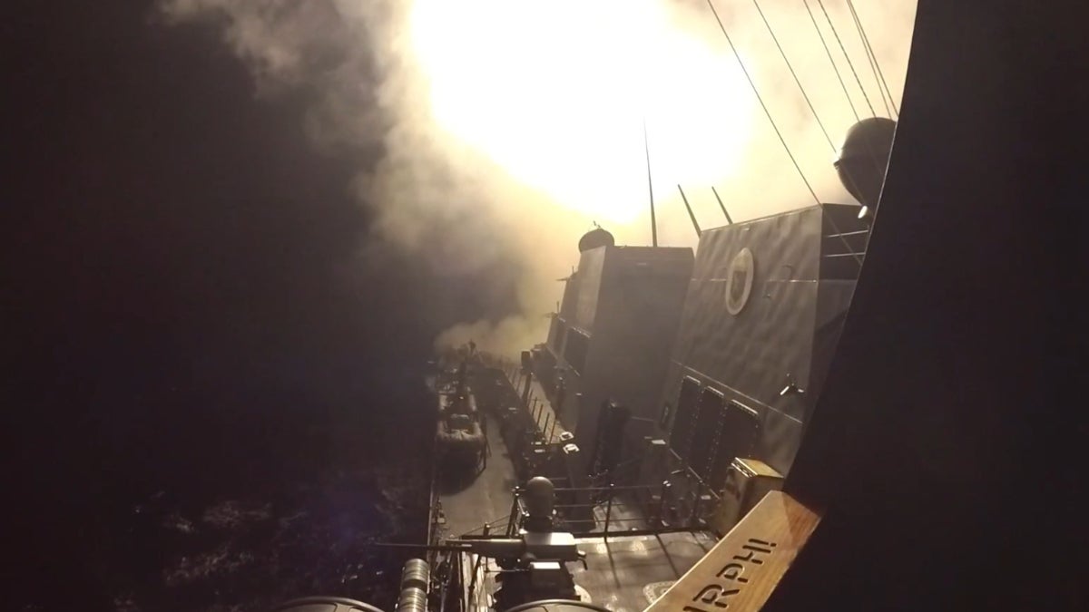 EE.UU. e Irán intensifican enfrentamiento en el Golfo Pérsico por control del Estrecho de Ormuz