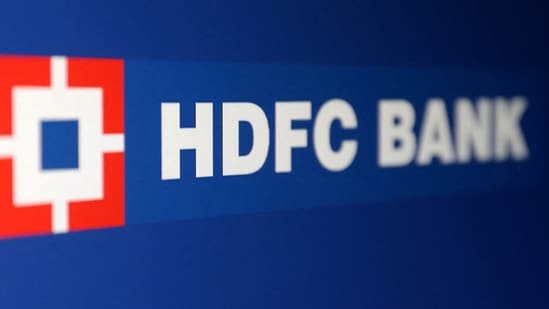 HDFC Bank Reduces Staff Amid Automation Push to Boost Efficiency