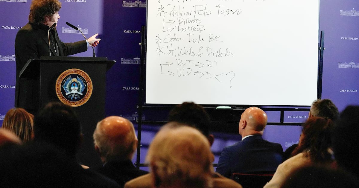 Milei Details Central Bank Reform in Legislative Meeting
