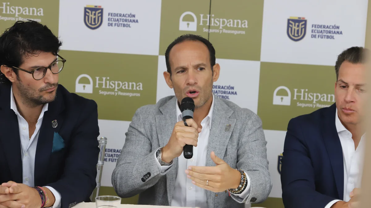 FEF busca técnico para Ecuador tras la salida de Beccacece