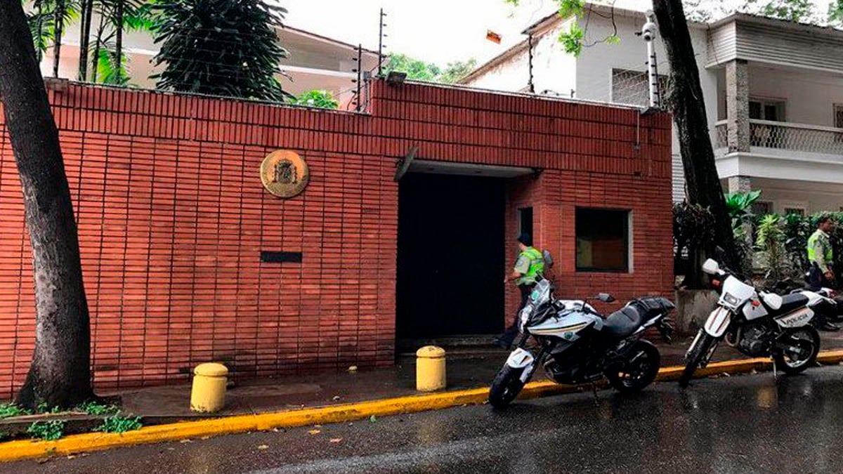 Consulado español reanuda atención parcial tras terremotos en Venezuela