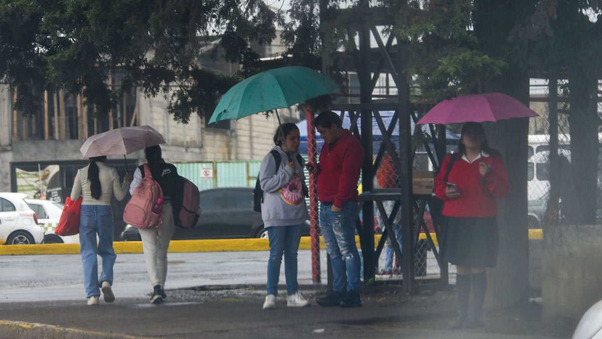 Lluvias y granizo afectan 16 alcaldías de la CDMX