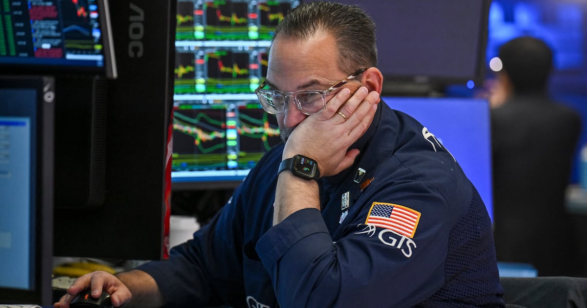 Wall Street enfrenta caídas por incertidumbre en la industria de inteligencia artificial
