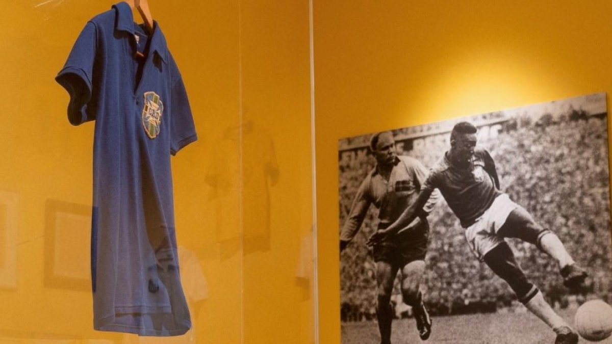 La camiseta de Pelé en la final del Mundial 1958 se subastó por 4,9 millones de dólares