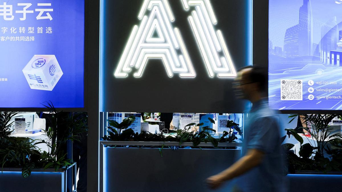 China's Kimi K3 AI Model Reaches 2.8 Trillion Parameters, Competes with U.S. Models