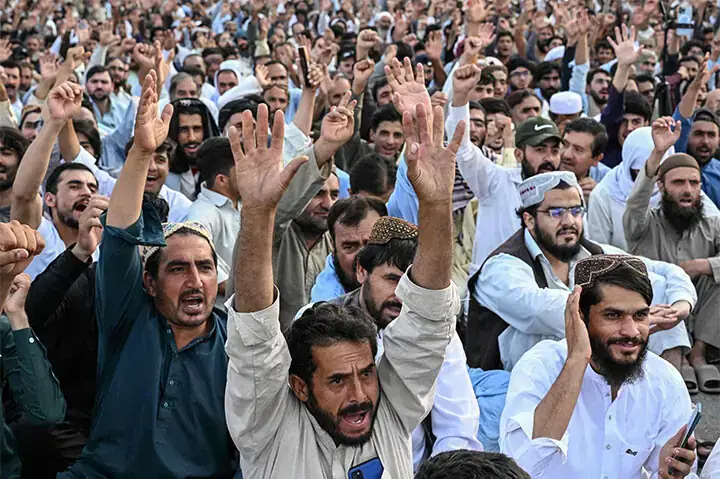 Balochistan Government and Protesters Agree to Form Judicial Commission for Attack Investigations