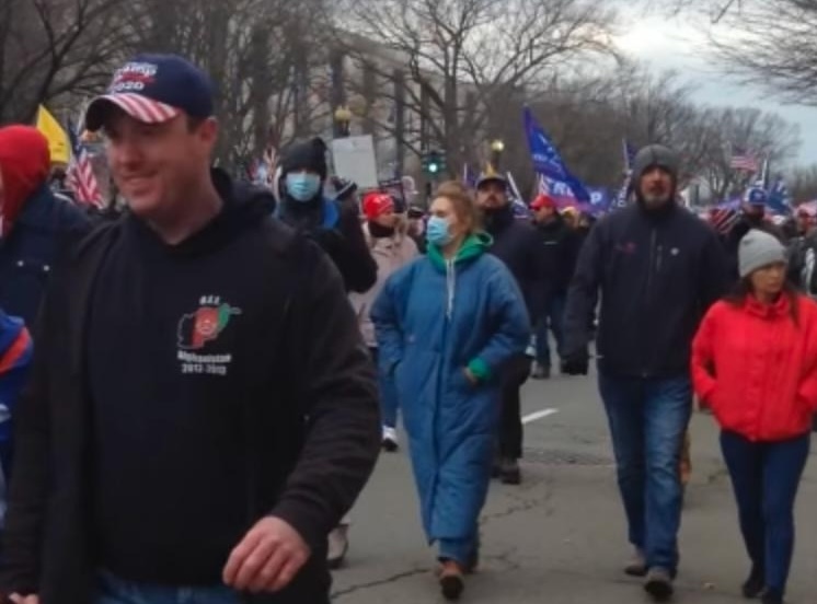 El fiscal del DOJ que investiga violencia política estuvo presente en la marcha del 6 de enero