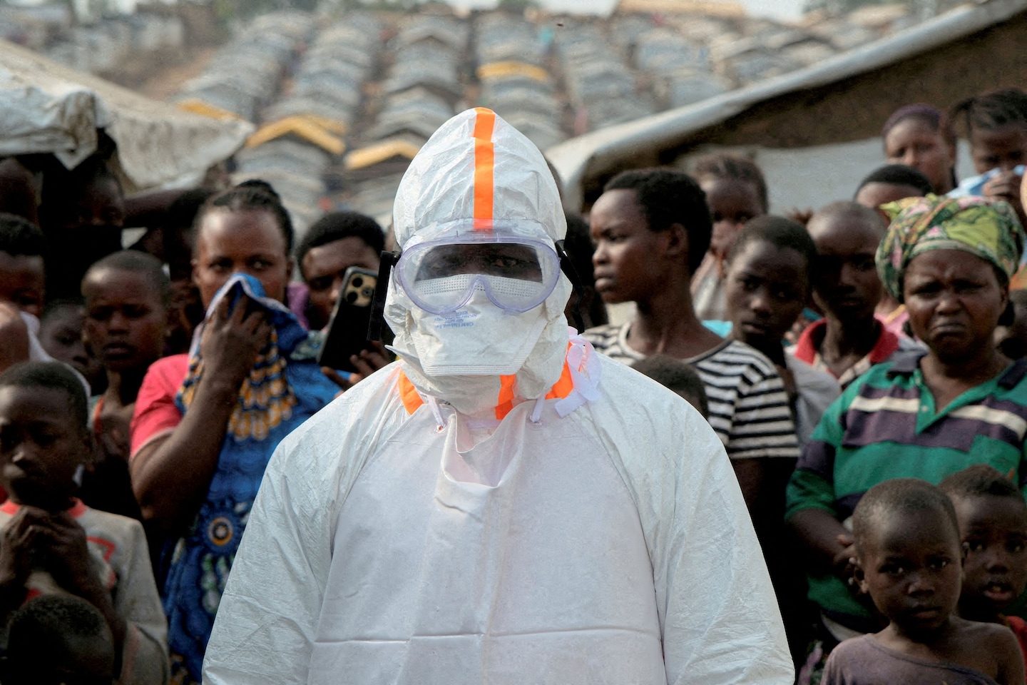 Seven U.S. Aid Workers in Quarantine After Ebola Exposure in Congo