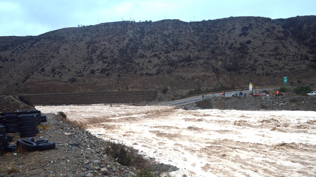 Geógrafa explica causas de inundaciones en el norte chileno relacionadas con uso inadecuado de cauces antiguos