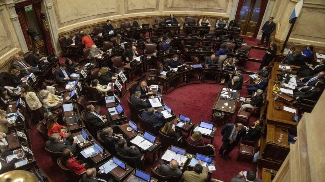 Senadores nacionales recibirán aumento salarial que elevará sus dietas a casi 12 millones mensuales
