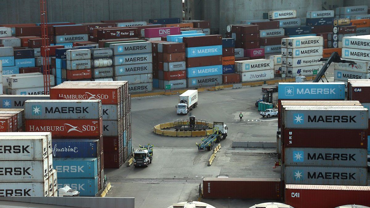 Argentina registra superávit comercial récord en el primer semestre