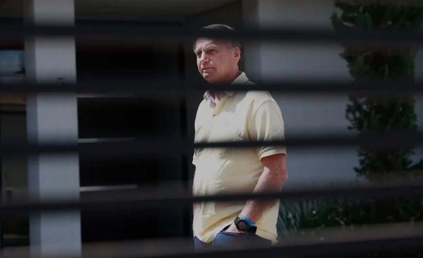 Bolsonaro's defense appeals suspension of son's visits