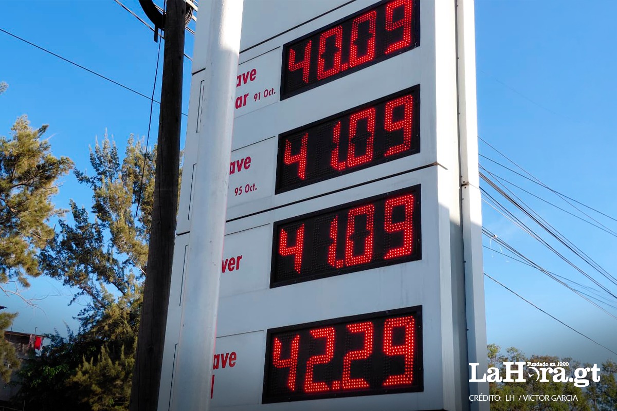 El alza del diésel tras el fin del subsidio incrementa los costos del transporte y preocupa al sector en Guatemala