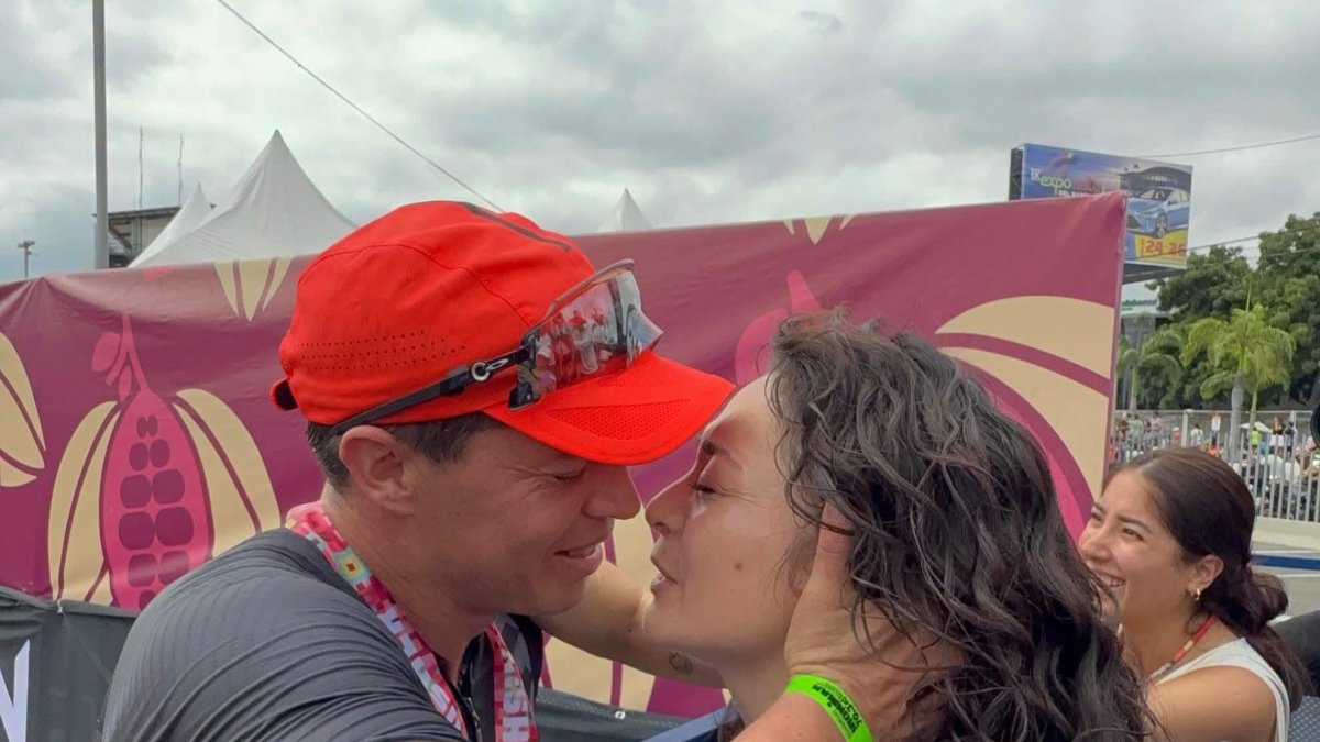 David Ruales se convierte en el primer ecuatoriano en completar el Ironman 70.3 Manta