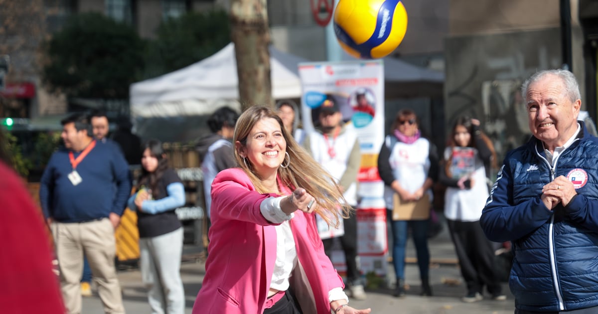 Ministra Natalia Duco solicita renuncia de directora del IND por uso del Estadio Nacional