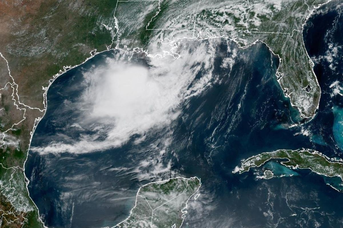 Huracán Bertha afecta Luisiana y se dirige a Texas