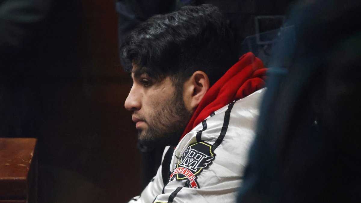 Benjamín Aedo enfrenta prisión preventiva por atentado contra carabineros