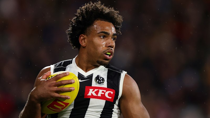 Pendlebury and McRae criticise Adelaide crowd after Isaac Quaynor booed throughout Collingwood's win