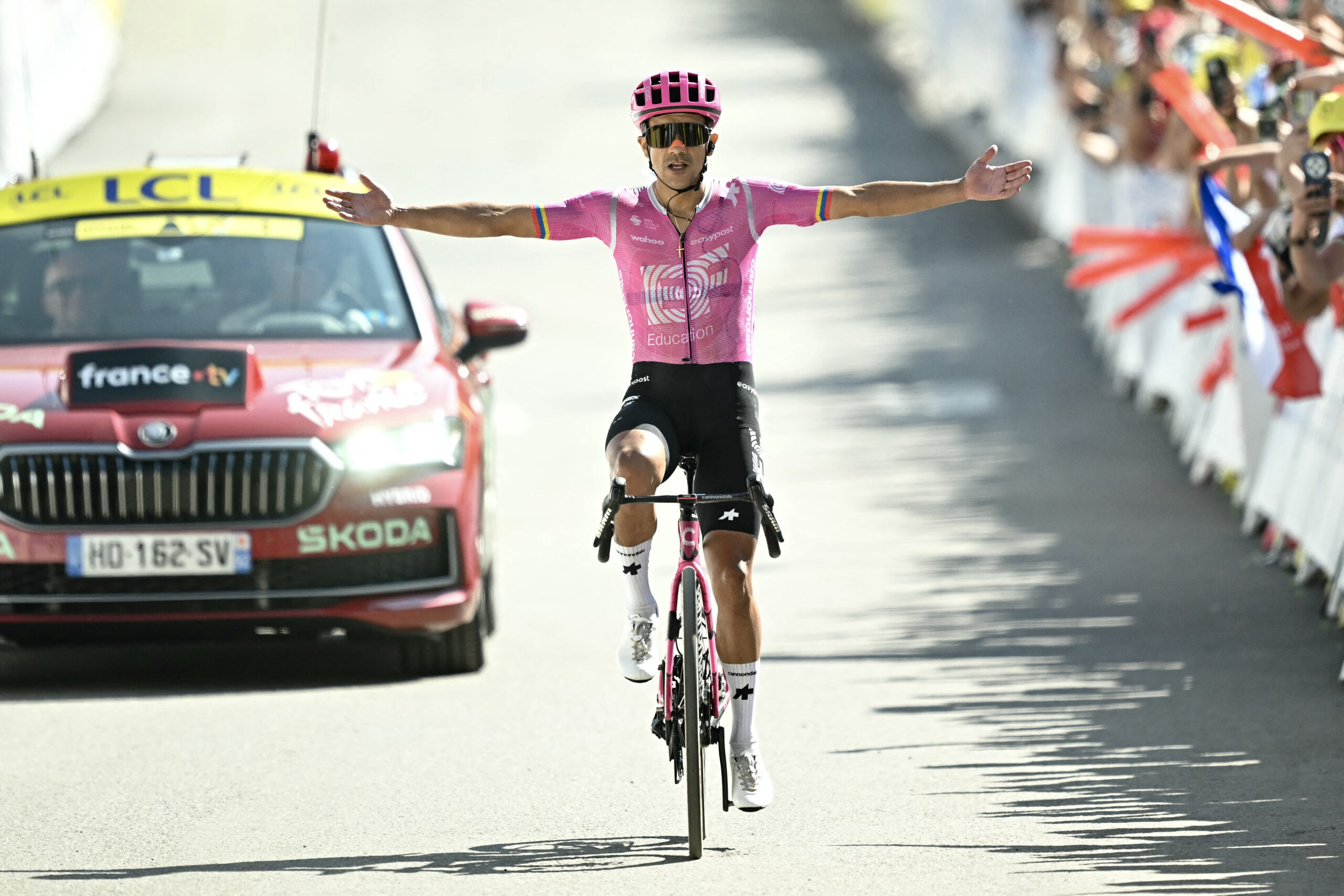 Richard Carapaz gana etapa 18 del Tour de Francia