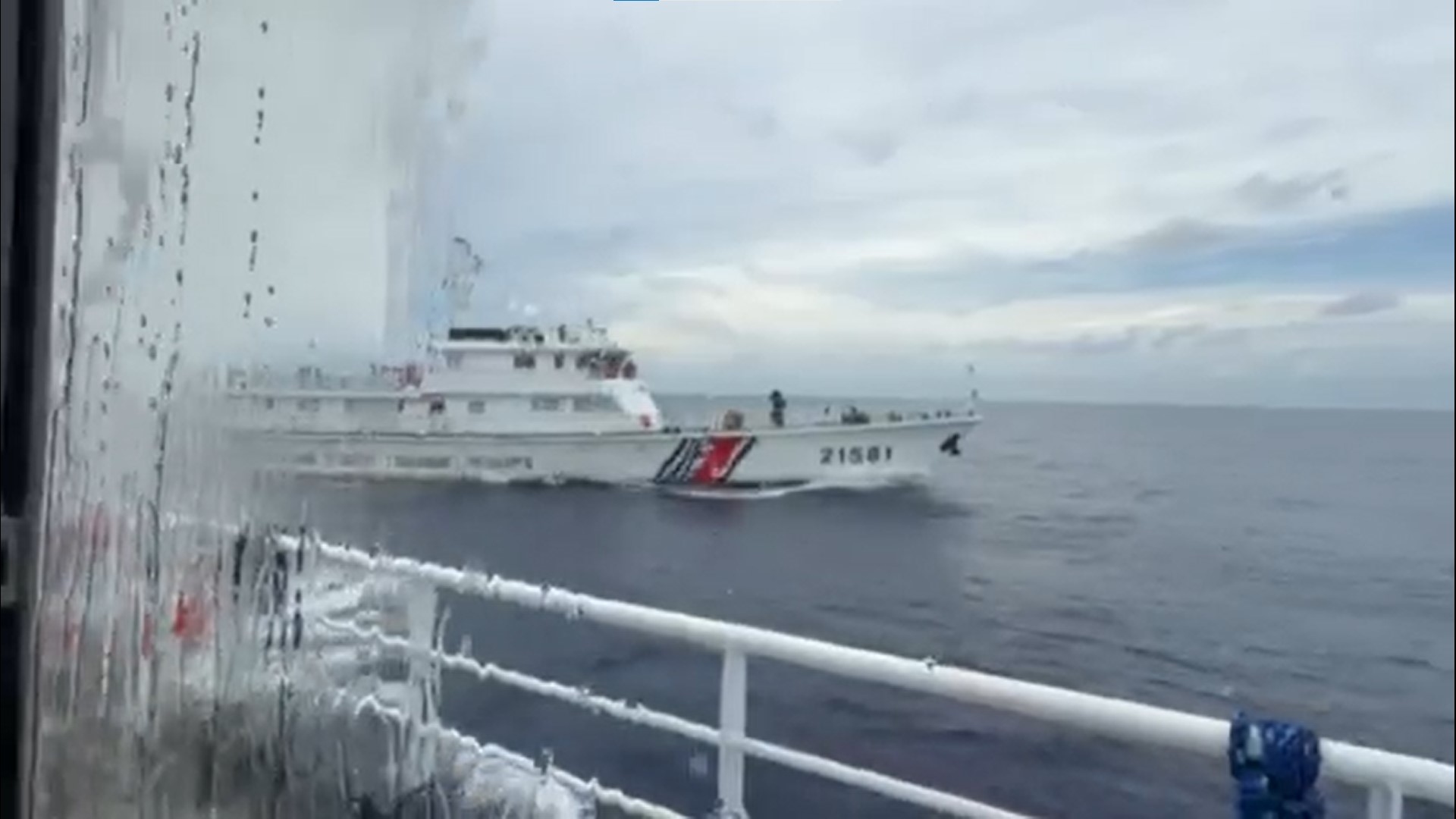 China Uses Water Cannons Against Philippine Vessels in Scarborough Shoal