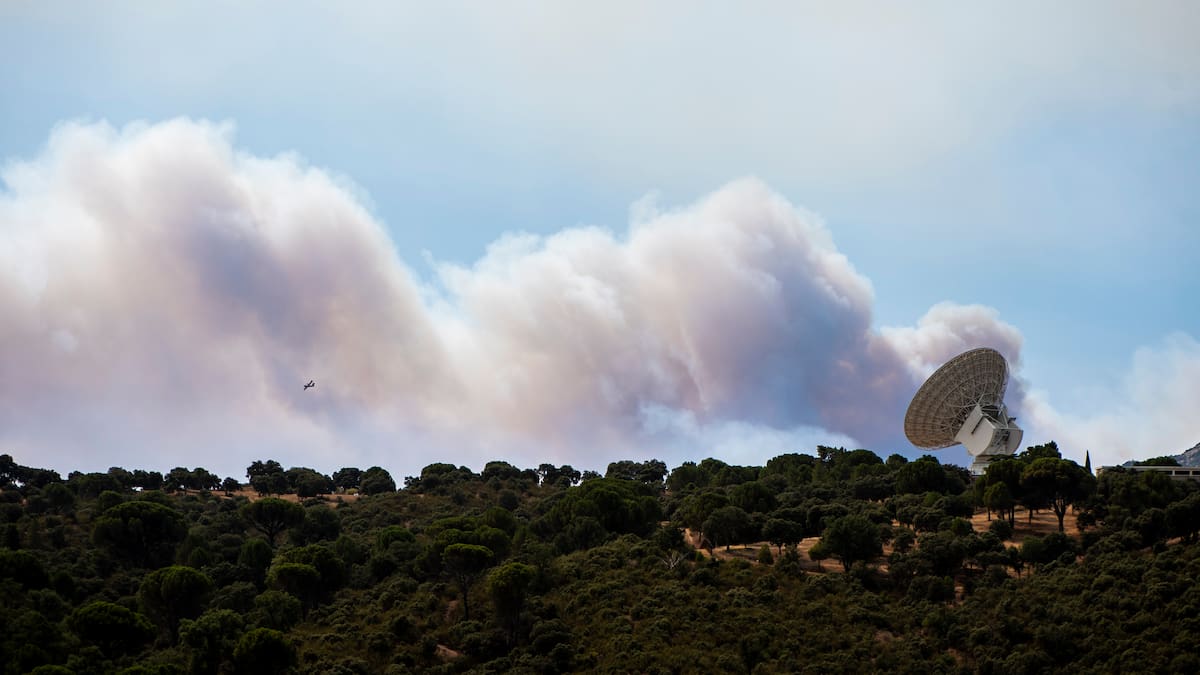 Incendio en Madrid amenaza infraestructura espacial de la NASA en Robledo de Chavela