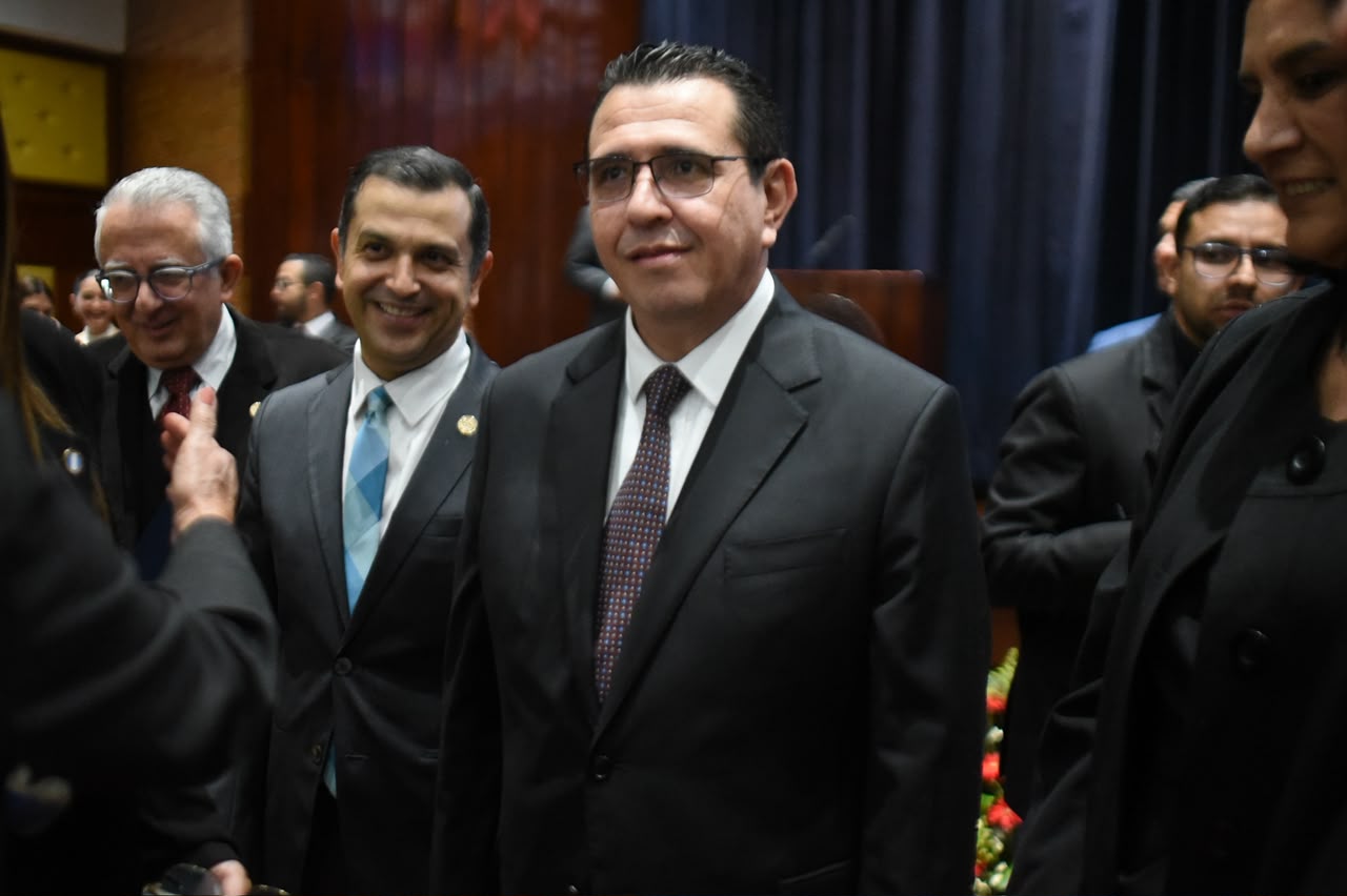 Reestructuración interna en el Ministerio Público: destituciones y traslados de funcionarios clave