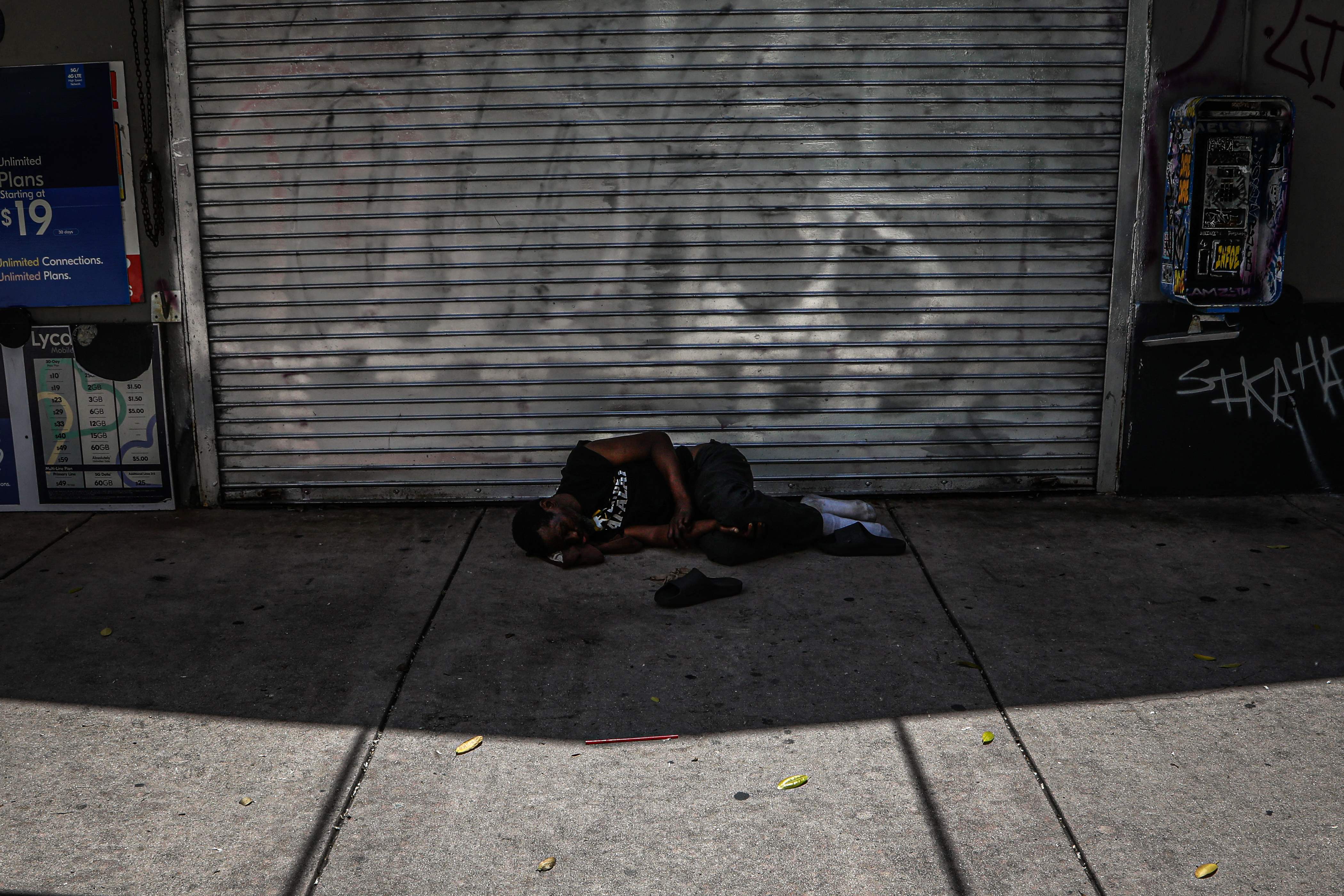 Miami implementa nueva normativa para regular la situación de personas sin hogar