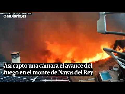 Así captó una cámara el avance del fuego en el monte de Navas del Rey