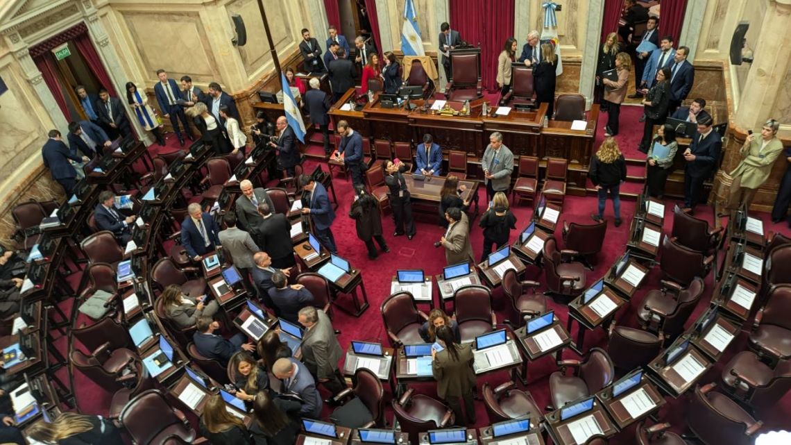 Paritarias y aumentos salariales en el Senado argentino