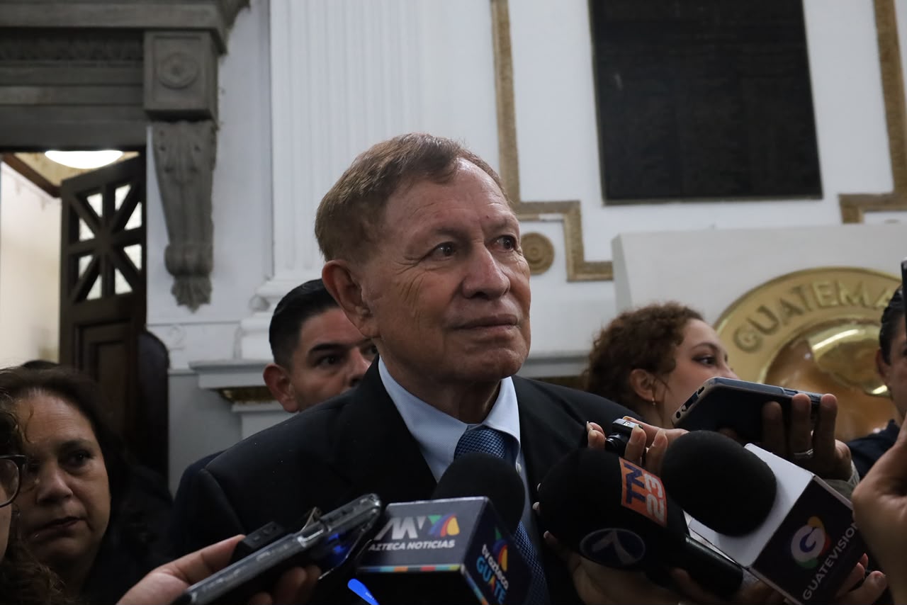 Legisladores analizan medidas para mitigar impacto de subida en precios de combustibles
