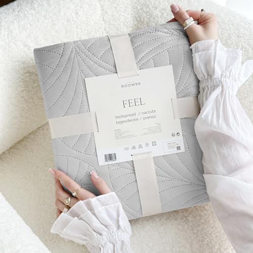 Vue 3 de Room Feel Elegant Dessus