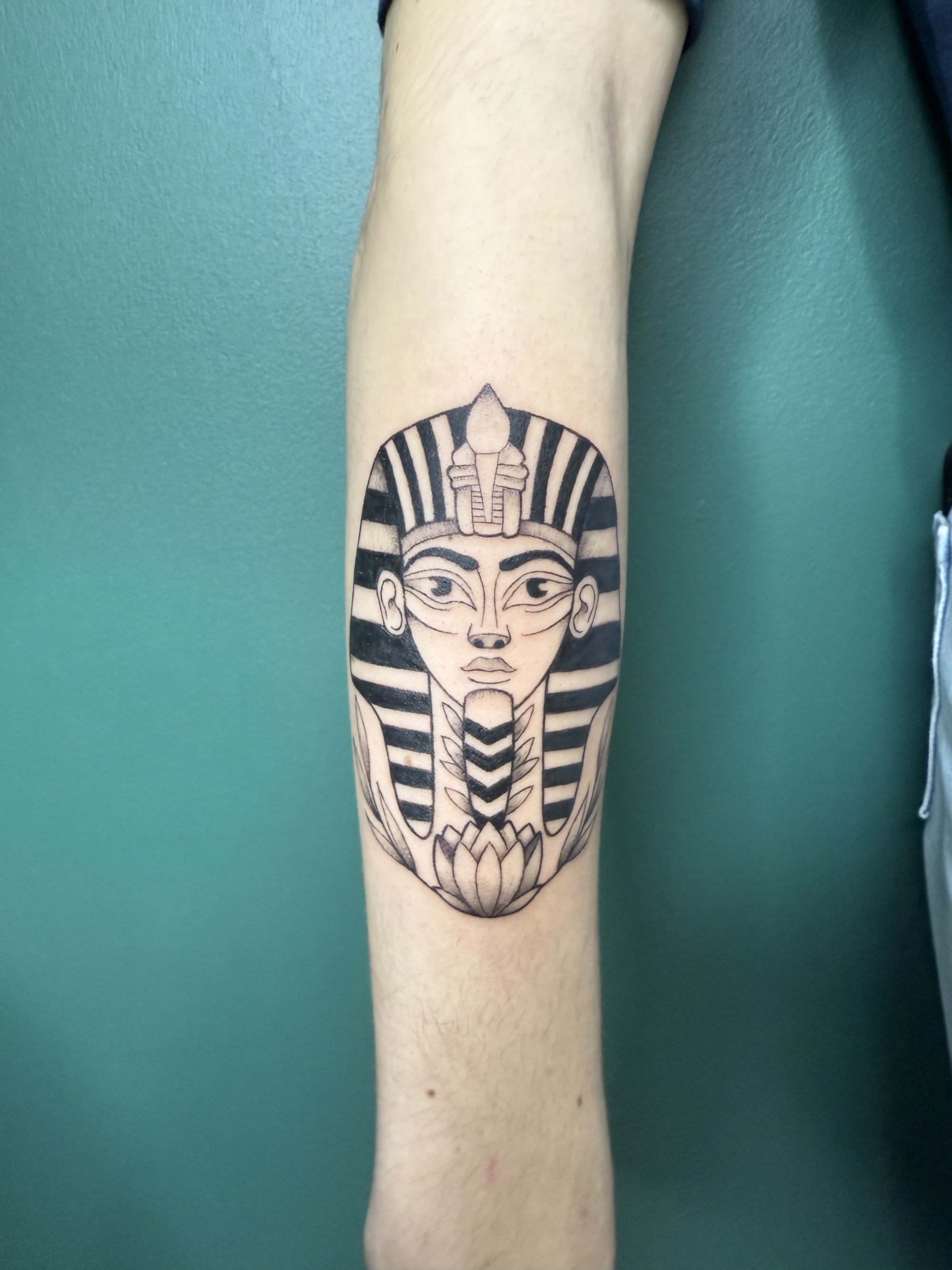 NeoTrad par Mozi Tattoo