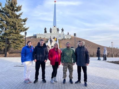 Молодёжь Анапы доставила медоборудование в военный госпиталь Луганская