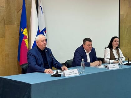 Александр Захаров и София Минина приняли участие с сходе граждан ТОС «Малый Ахун»