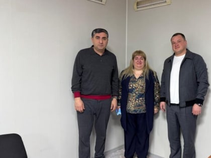 Илья Стопченко и Артур Аракелян провели рабочую встречу с представителем фонда «Своих не бросаем» Ольгой Балденко