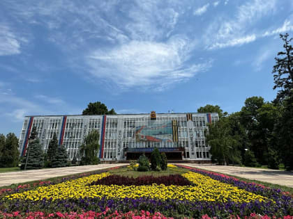 Новороссийск запускает конкурс на лучшее новогоднее оформление города