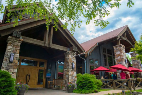 Sunday Brunch specials and Yappy Hour at Devils Backbone Brewing Company