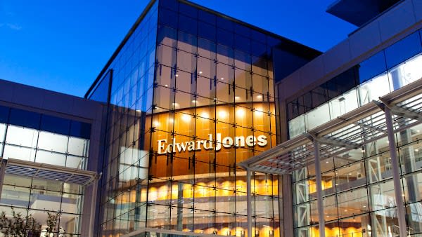 Edward Jones - Financial Advisor: Michael A Swinson, CFP®|AAMS®