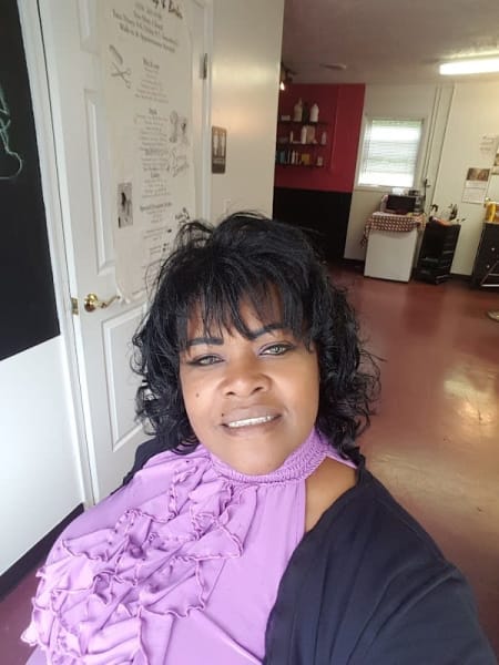 Ronnie's Beauty & Barber