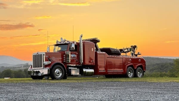 White's Towing & Recovery
