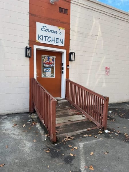 Kalye 80's Bakeshop
