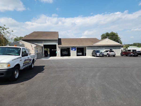 Skip's Auto Body & Skips Towing