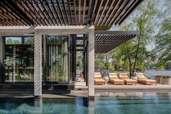Heds: Hays+Ewing Design Studio