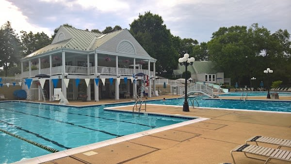 Forest Lakes North Pool