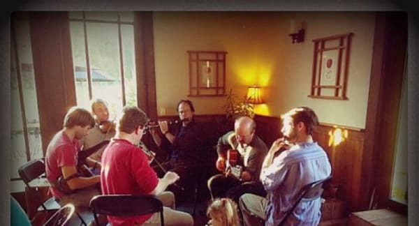 live Music In The Orchard: Irish Music