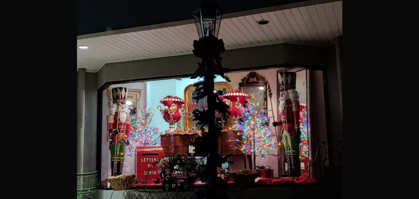 Paisley Gifts — image 1