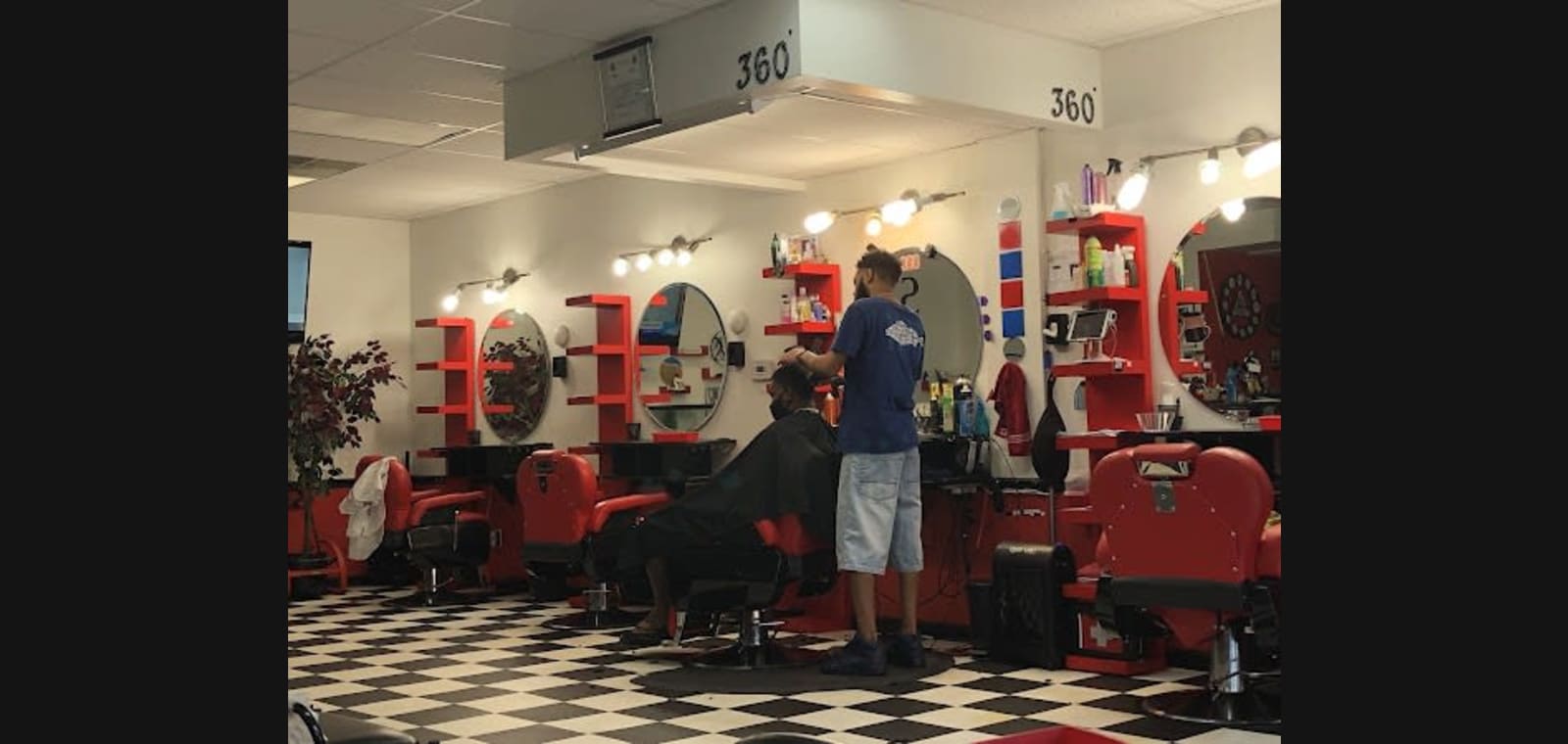 Studio360° Barbershop — image 1