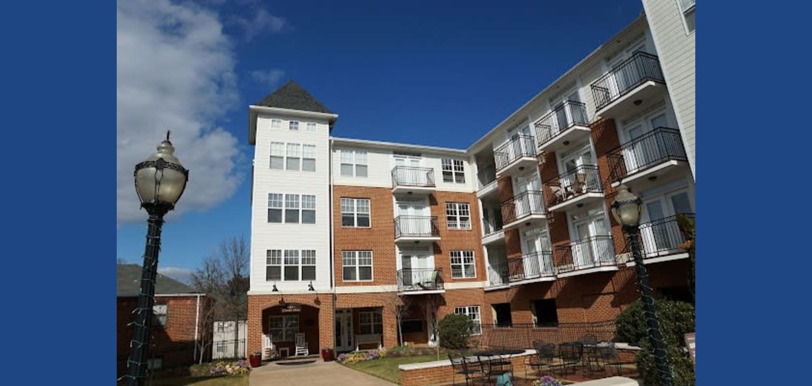 Camden Plaza — image 1