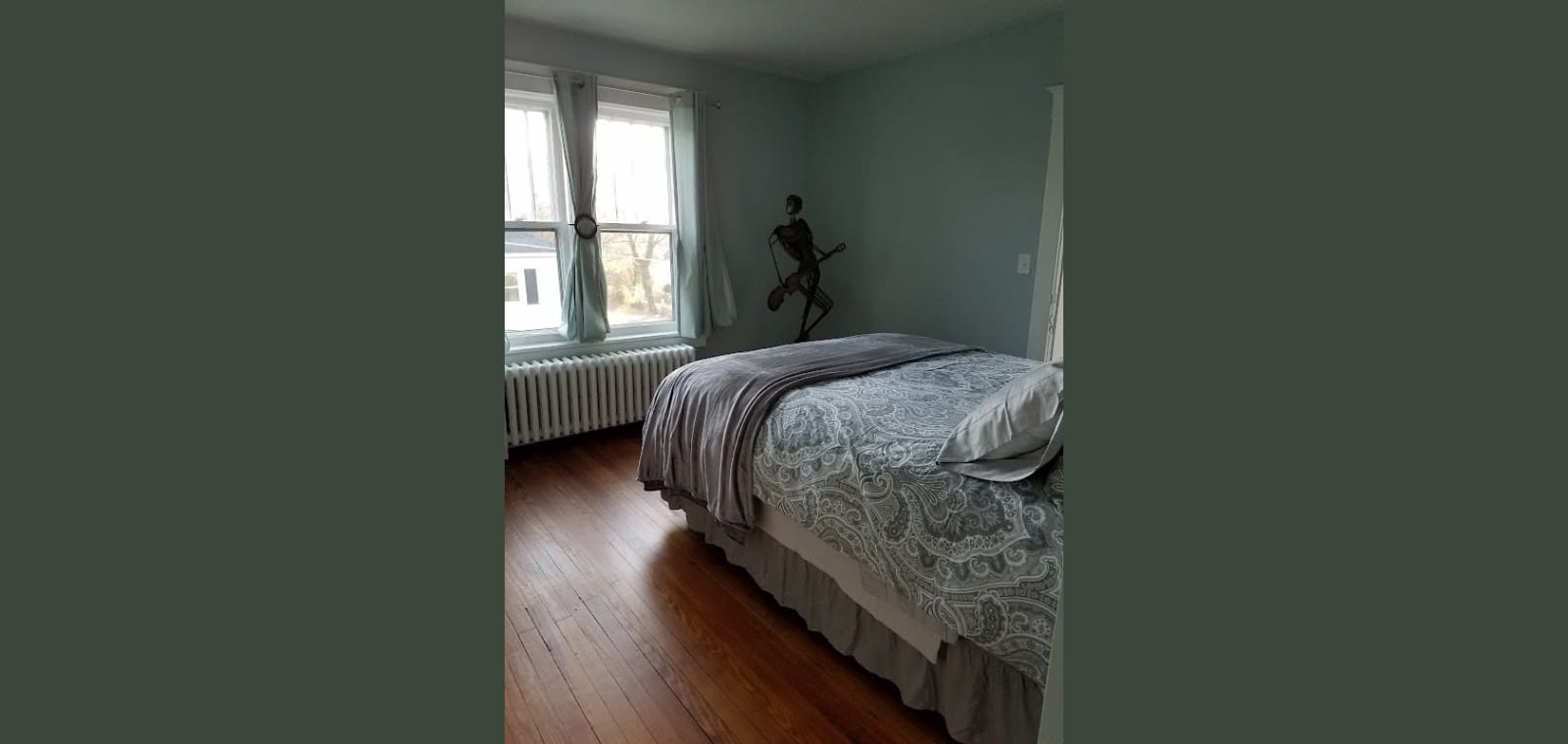 Third and Thornrose Staunton Condominium — image 1