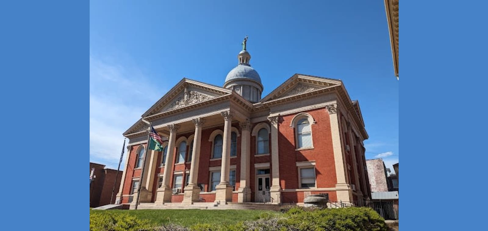 District Courts Building — image 1